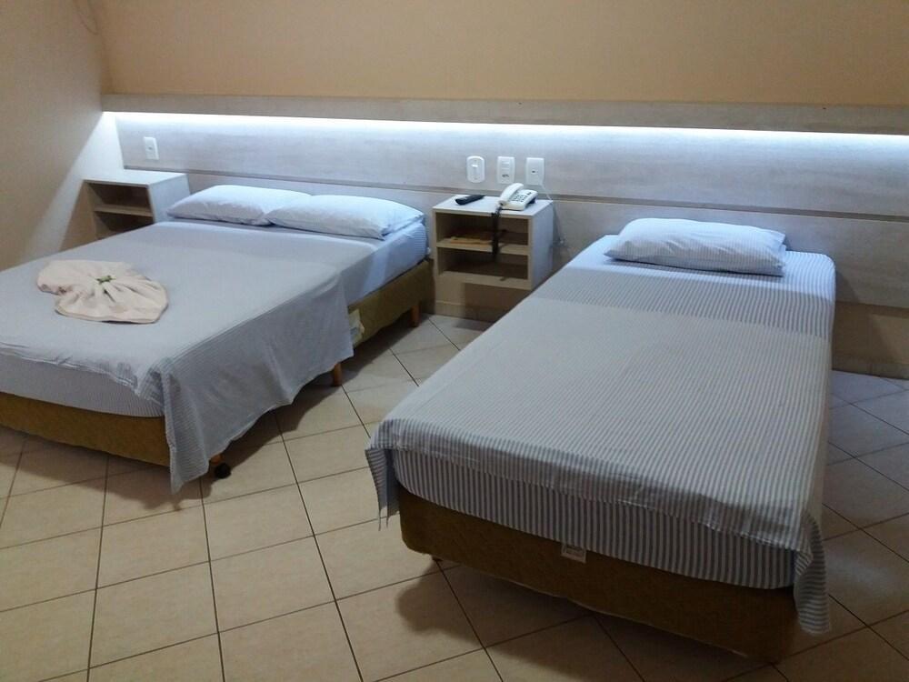 Hotel Central Порту-Велью Экстерьер фото